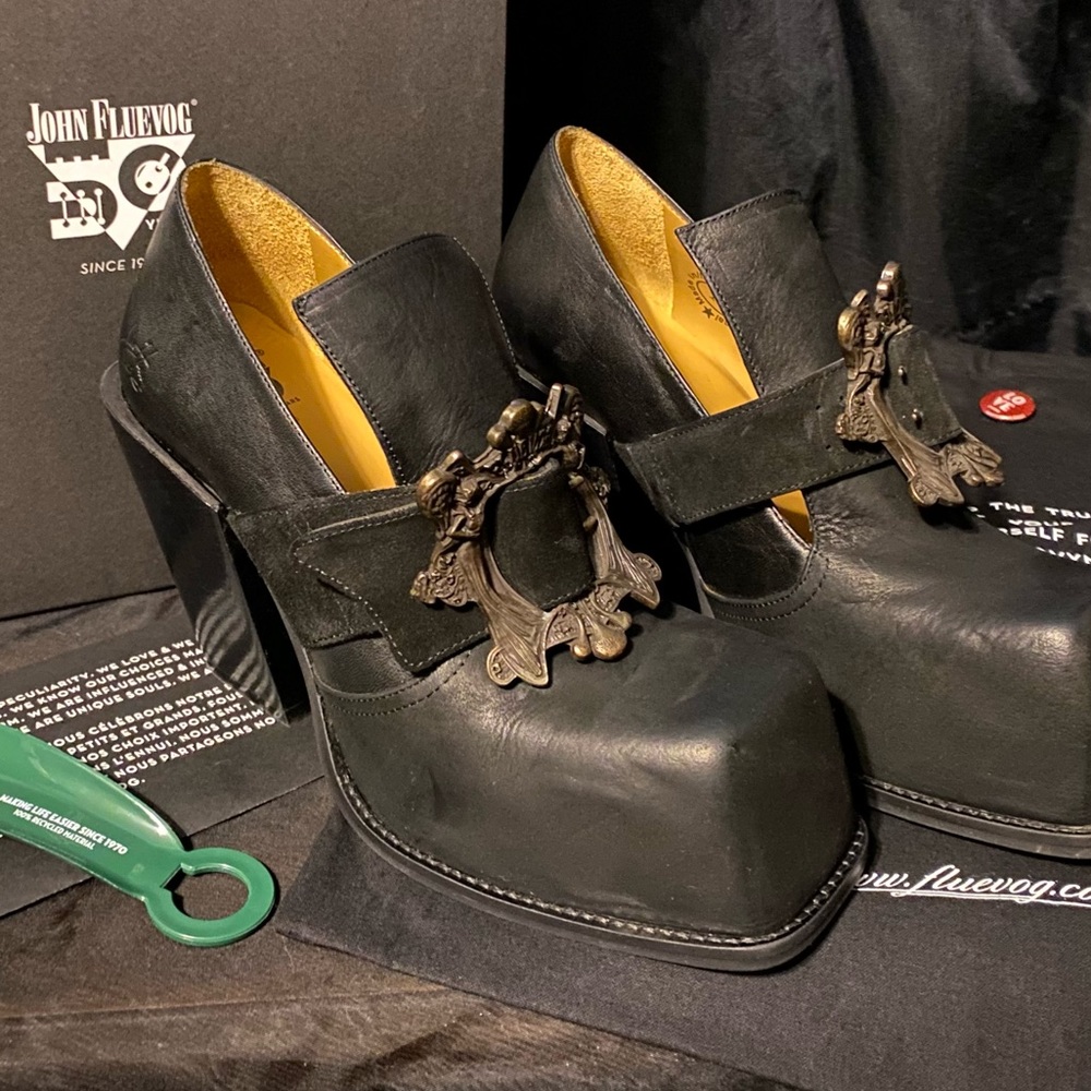 John Fluevog Stand Up Bader Buckled Platform Shoe sz US 10 fits US 9